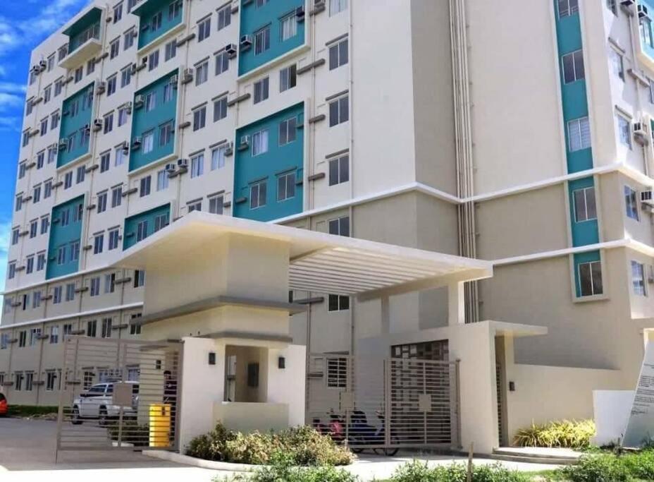 Veronica'S Homestay At Marina Spatial Condo Dumaguete City Buitenkant foto